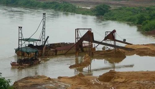 杜絕非法采砂，機(jī)制砂生產(chǎn)才是長久之道！