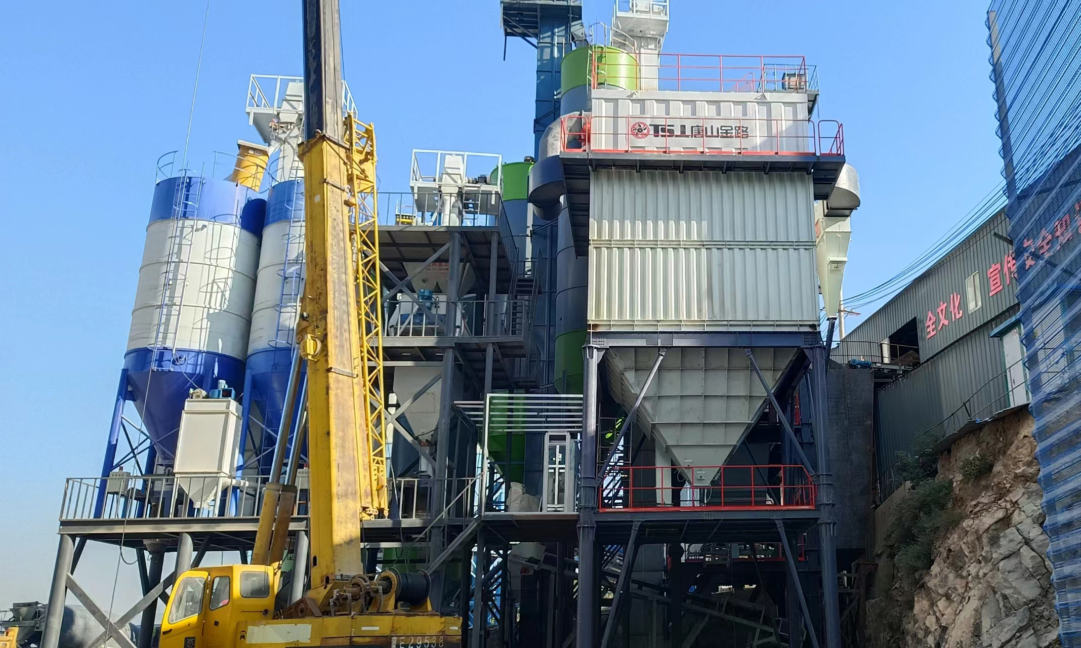 機制砂有何優(yōu)勢？制砂樓生產(chǎn)的機制砂效果怎么樣?