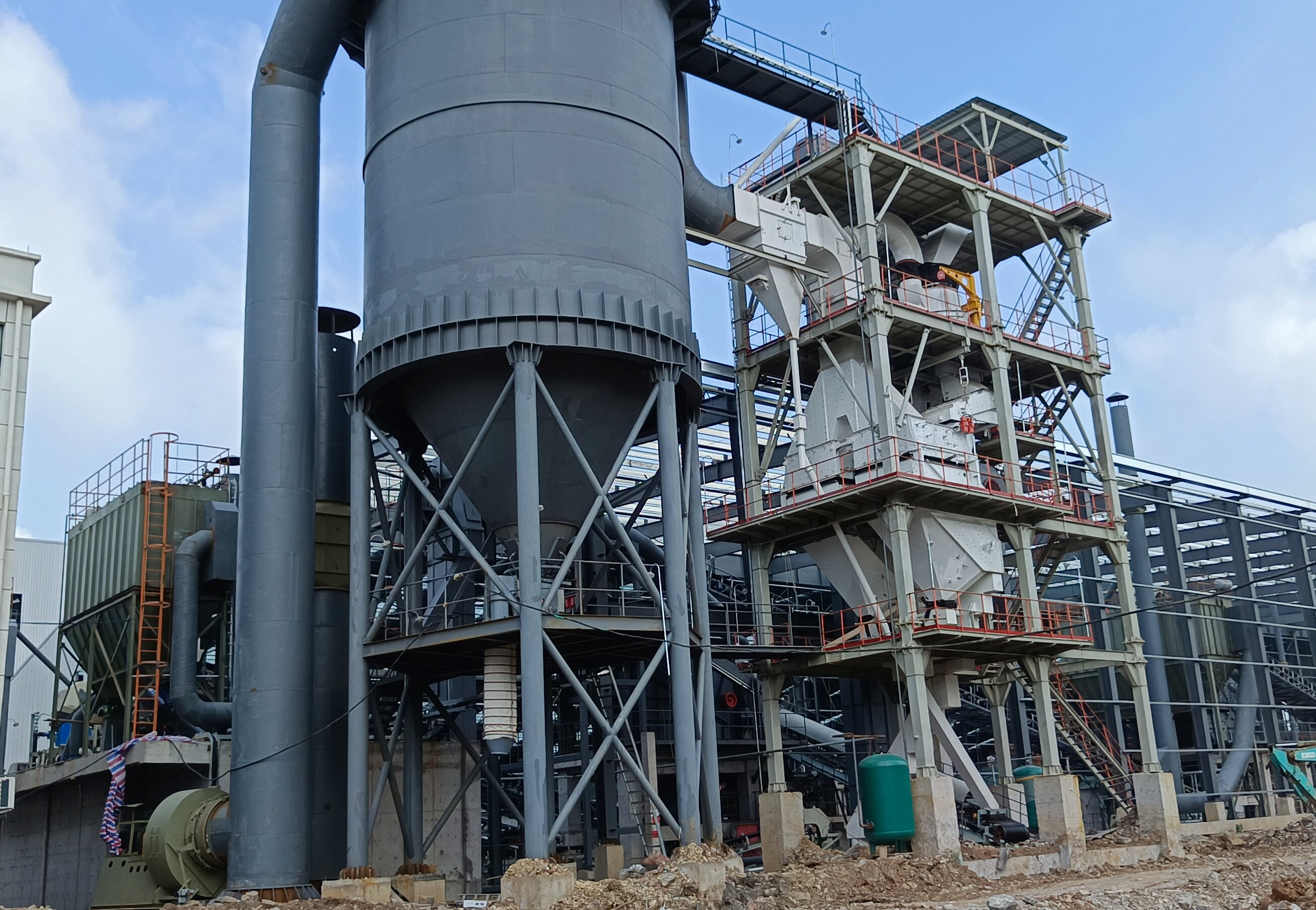 一文讀懂制砂樓：現(xiàn)代砂石生產(chǎn)的 “智能王牌”，環(huán)保高產(chǎn)雙在線！